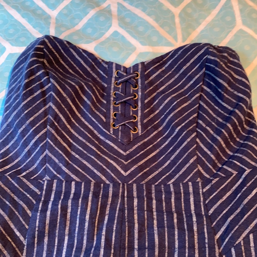 Kimchi Blue navy dress. Size Medium - Picture 2 of 5